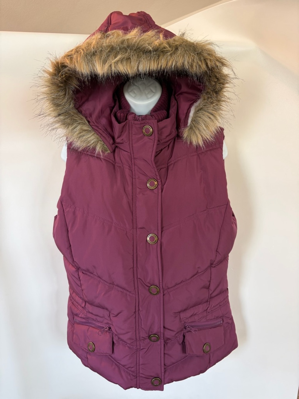 Maurice’s Girls Youth XL Burgundy Puffer Vest with Faux Fur Removable Hood